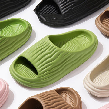 Slippers Feel Like Stepping On Feces For Men And Women To Wear Externally